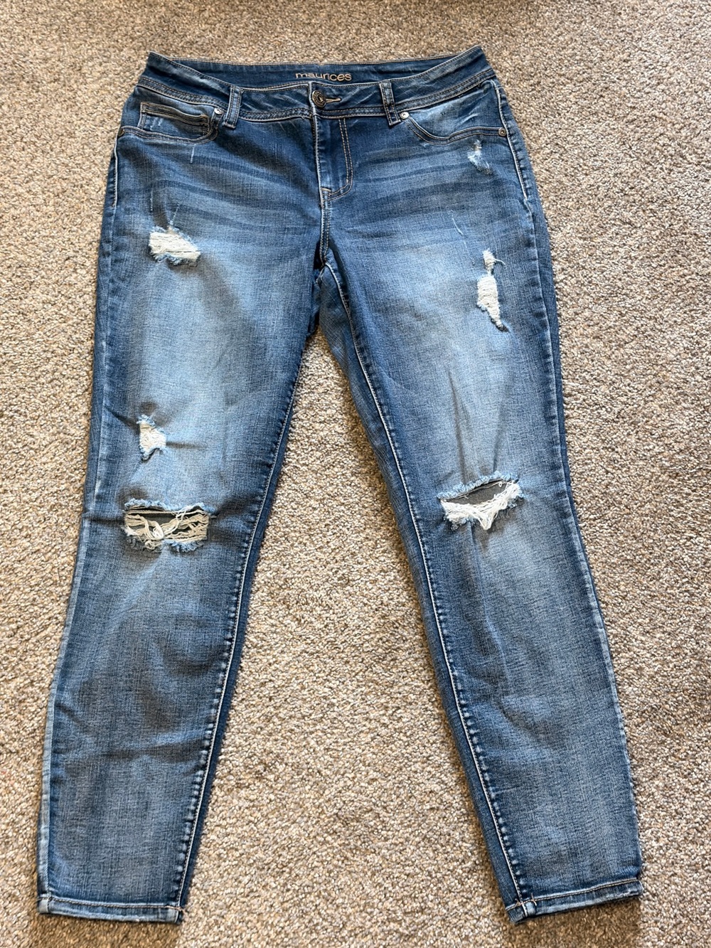 MAURICES 
Distressed Women's Blue Denim Jeans